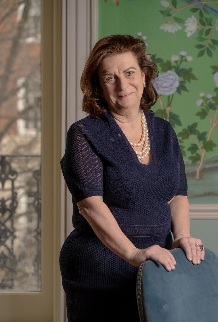 Dr Lucy Lord